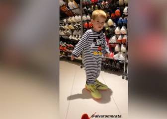 Si Morata se descuida...se queda sin botas para jugar la Champions: vean lo que hizo su hijo