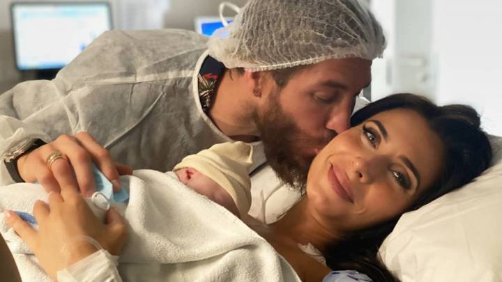 pilar rubio parto máximo adriano cuarto hijo embarazo sergio ramos vídeo redes sociales