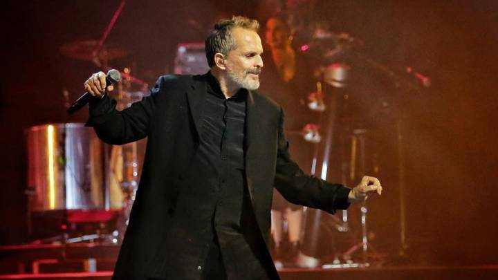 miguel bosé manifestación 16a mascarillas respuesta redes sociales twitter coronavirus covid-19 colón
