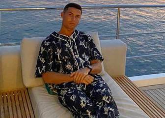 Las redes se mofan de Cristiano Ronaldo y su curioso pijama de casi 2.000 euros