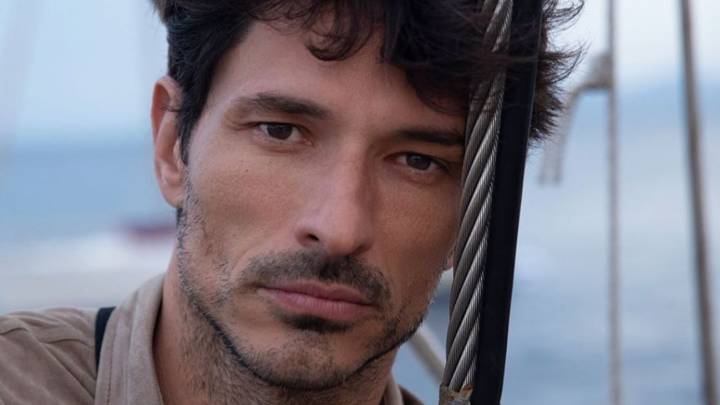 andrés velencoso nueva novia pareja actriz élite netflix quien es paula gomez redes sociales imágenes paseando madrid hola lara álvarez