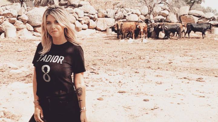wanda icardi visita madrid restricciones coronavirus covid-19 pandemia españa toros mauro icardi keylor navas andrea salas psg campo domingo
