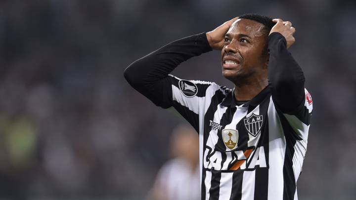 Robinho: "El error fue no haber sido fiel a mi esposa"