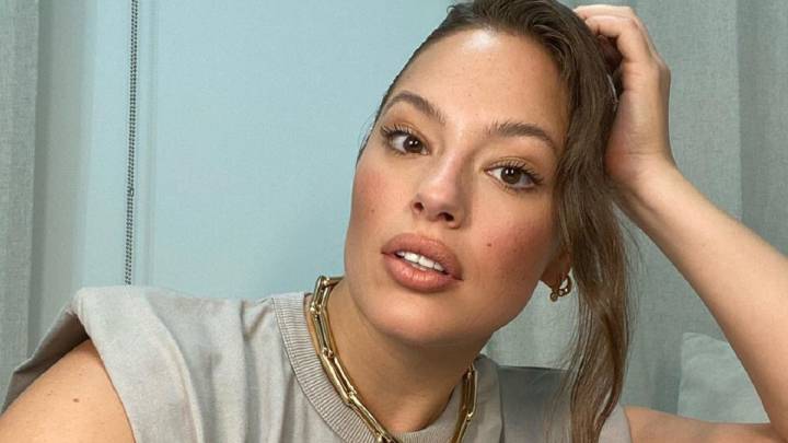 La modelo de talla grande Ashley Graham conquista las redes con un desnudo integral