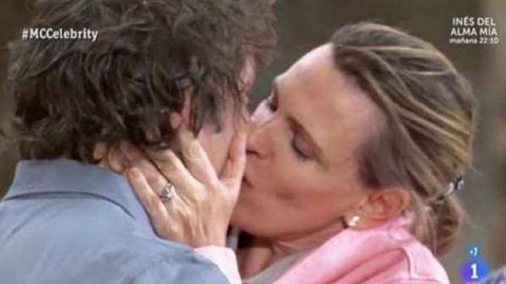 Ainhoa Arteta a lo Tamara Falcó: su apasionado beso a Jordi Cruz en 'MasterChef'