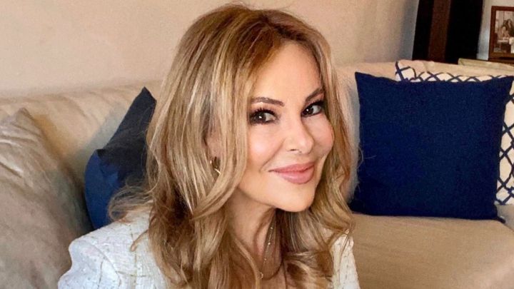 ana obregon primera entrevista muerte hijo álex lequio hola desgarradora 48 horas hospital ultimos momentos fundacion campanadas suicidio