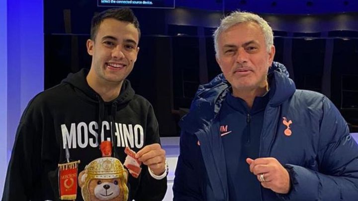 jose mourinho tottenham jamón 5j promesa reguilón victoria manchester city lideres premier league guardiola vestuario precio 500 libras 560 euros real madrid