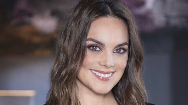 monica carrillo vanesa martín relación un año discreta secreto vida privada antena 3 noticias matias prats la voz kids fotos vacaciones playa cádiz juntas