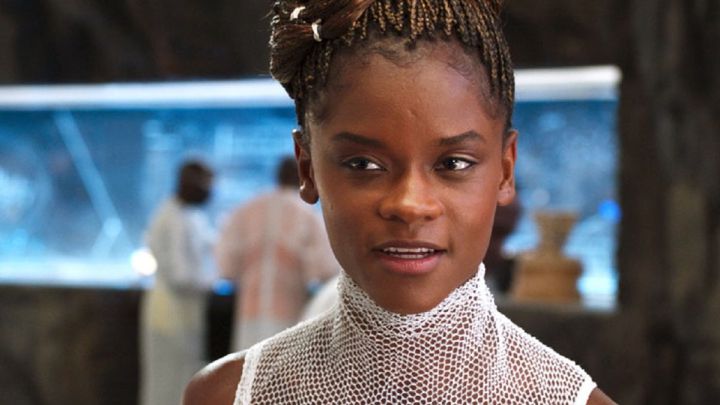Letitia Wright , de 'Black Panther', desata la polémica por cuestionar la vacuna de la Covid