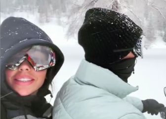 Georgina presume de escapada en moto de nieve con Cristiano