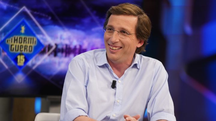 El alcalde de Madrid, Almeida, cuenta por qué "decepcionó" a su madre en la final de Lisboa