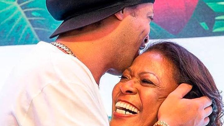 El drama de Ronaldinho tras la muerte de su madre: más alcohol y malas compañías