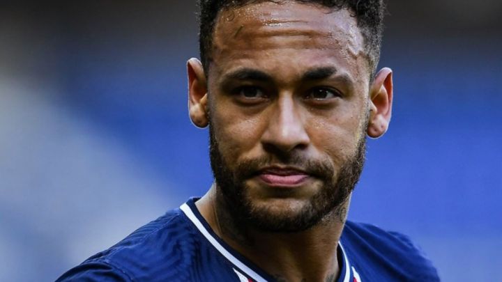neymar expulsion lille psg torneo poker ganancias 1749 euros sexto poker stars