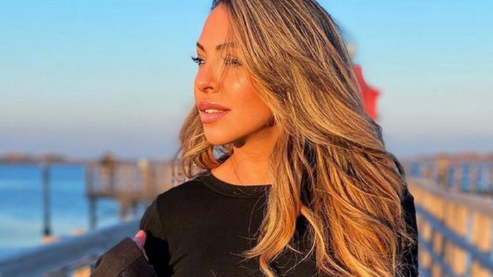 Una modelo revela que un futbolista casado de la Premier la dejó embarazada