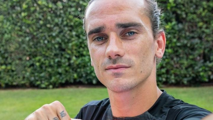 griezmann hija nacimiento embarazo erika alba mismo día misma fecha cumpleaños 8 de abril fc barcelona entrenamiento clasico real madrid koeman