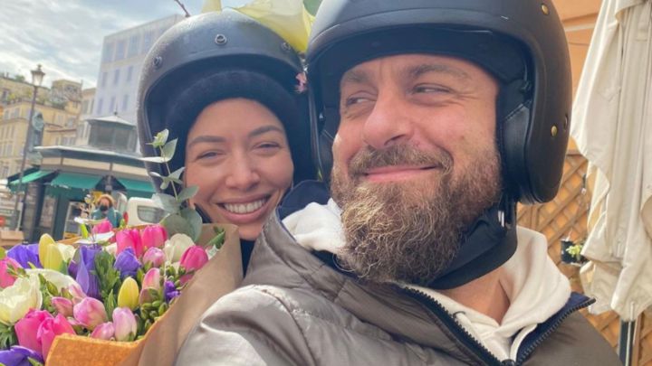 daniele de rossi mujer esposa pareja sarah felberhaum mensaje apoyo animo redes sociales foto juntos familia coronavirus ingreso salud roma italia