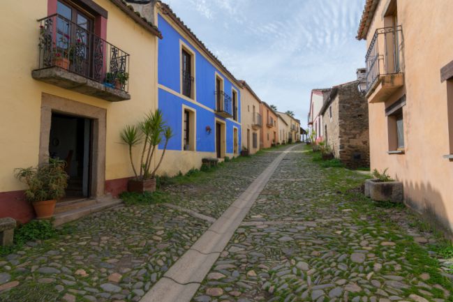 pueblos fantasma y lugares abandonados.