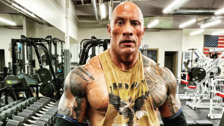 dwayne johnson niño bullying burlas confusión niña cumpleaños aniversario 49 edad