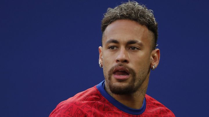 Detienen a un intruso que entró en casa de Neymar para transmitir la "palabra de Dios"