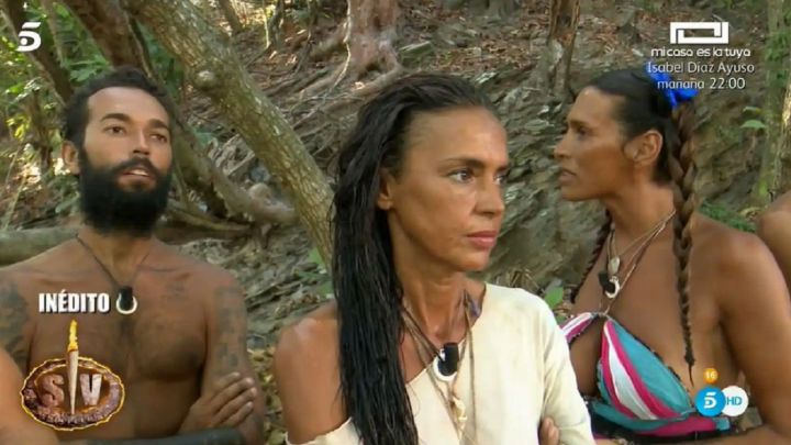 'Supervivientes': Omar y Lara Sajen se enzarzan por las nominaciones