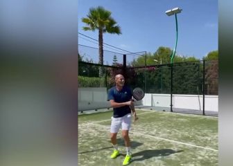 ¡Para ponerse de pie! Zidane demuestra su habilidad en el pádel