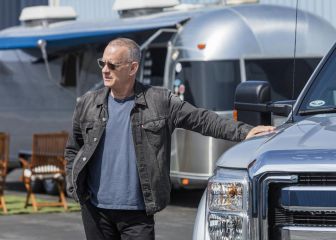 Tom Hanks hace limpieza en el garaje: subasta tres coches y una histórica caravana