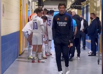 Unos niños esperan a Raúl, el '7' aparece y lo que sucede te matará de la risa