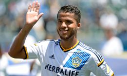 Giovanni Dos Santos con la camiseta de LA Galaxy.