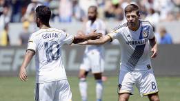 Steven Gerrard and Giovani Dos Santos bet on Villarreal versus Liverpool.