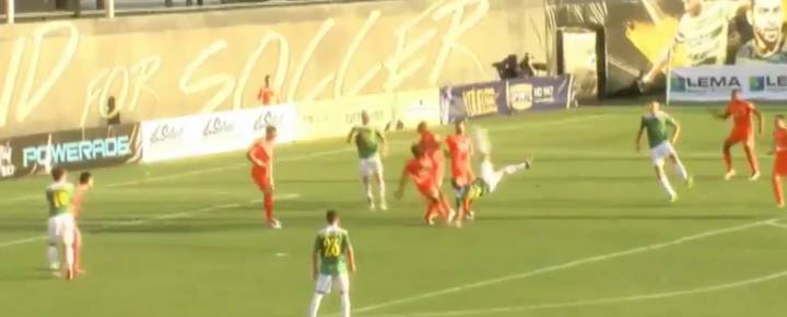 ¡Impresionante gol de chilena de Joe Cole contra Puerto Rico FC!