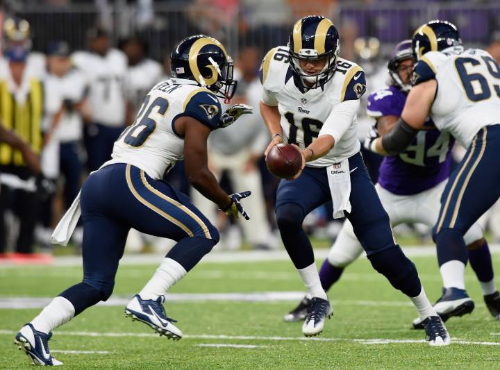 Jared Goff no se vestirá de corto el domingo en San Francisco