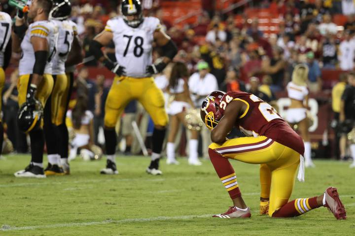 Josh Norman abatido tras la derrota de los Redskins con los Steelers.