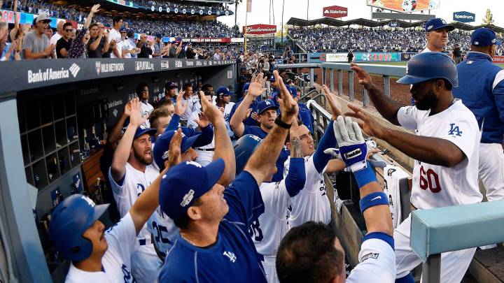 Utley y los Dodgers viven para pelear otro día
