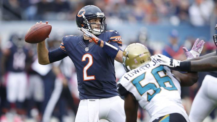 Brian Hoyer, un Jekyll y Mr Hyde de 300 yardas por partido
