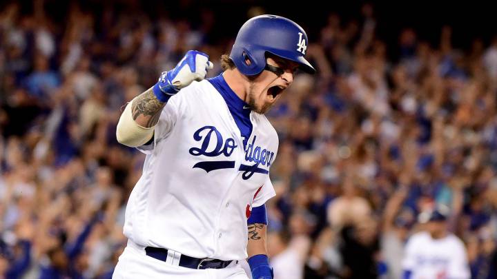 Hill y Grandal ponen a los Dodgers con ventaja en la serie