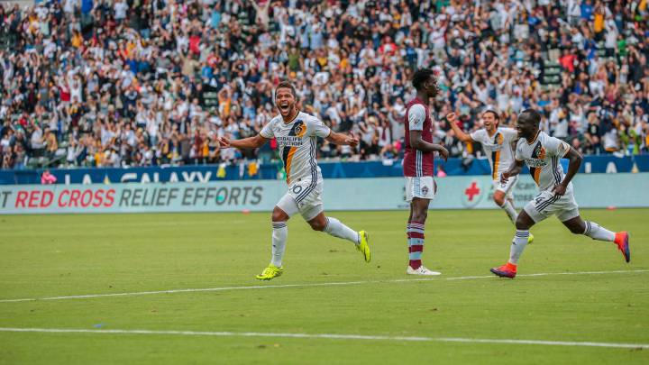 Giovani dos Santos marca su primer gol playoff en la MLS