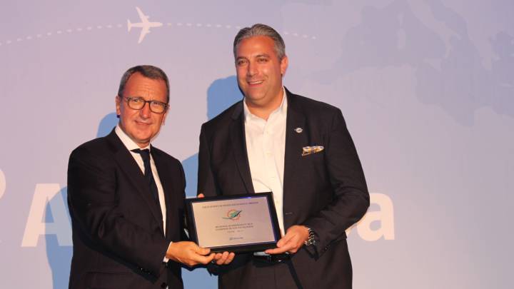 Air Europa premia a los Miami Dolphins con un "Excellence Award"