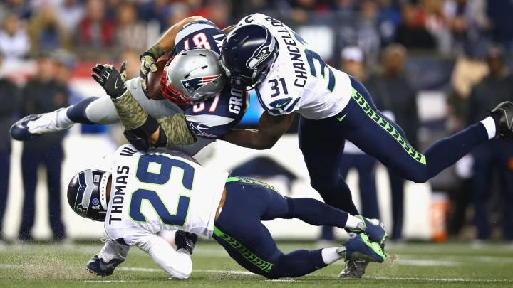 Rob Gronkowski y Earl Thomas intercambian piropos