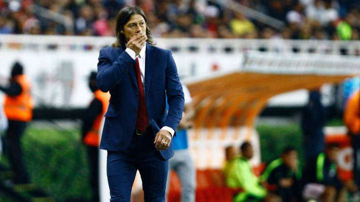 Almeyda sigue en Chivas, tras oferta de Independiente