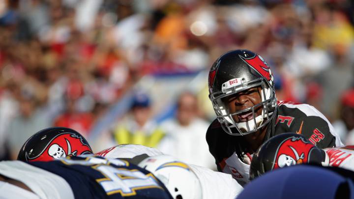 Jameis Winston mete a los Bucs en puestos de playoff