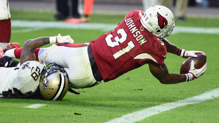 David Johnson no sólo ha sido capaz de acumular 100 yardas desde la línea de scrimmage en cada partido de 2016, sino que ha anotado 17 touchdowns.