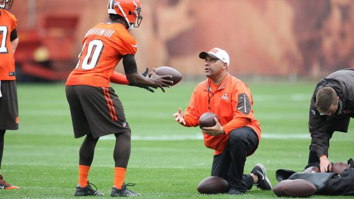 La absurda garantía de Hue Jackson para 2017