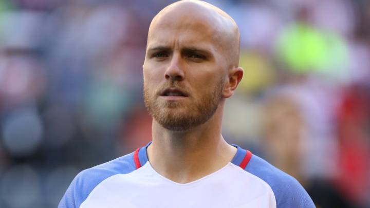 Michael Bradley ataca a Trump por rechazo a refugiados