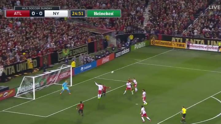 Yamil Asad marca el primer gol en la historia del Atlanta United