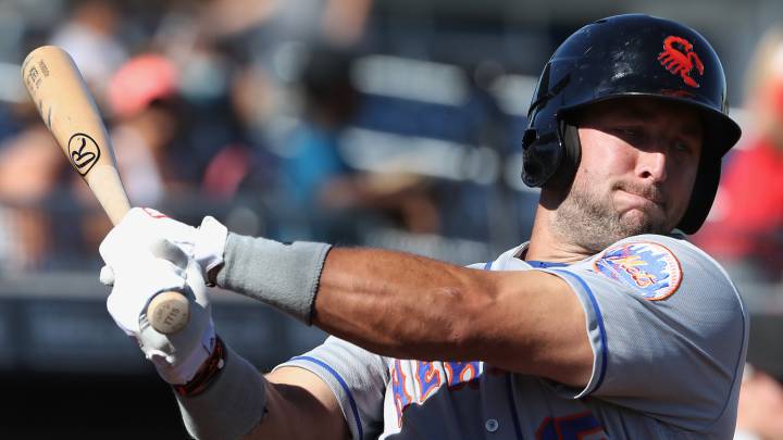 Tim Tebow es un hit en Ligas Menores, bueno, un home run. El ex quarterback de la NFL se voló la barda en su primer turno con la sucursal de los Mets