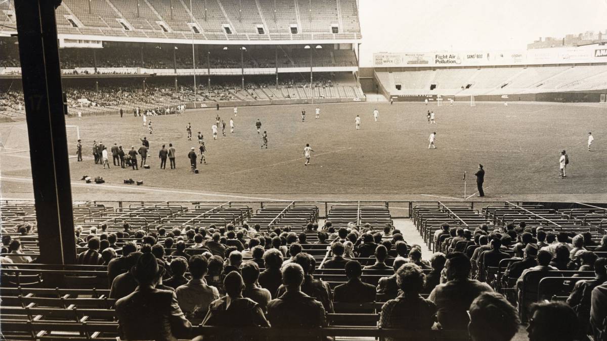 El 'soccer' cumple 50 años: "Nos llamaban enanos y comunistas"