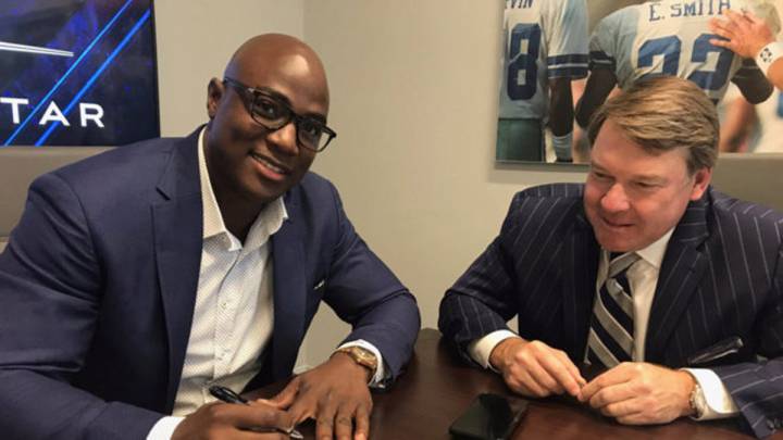 DeMarcus Ware firmó un contrato por un día para retirarse como jugador de los Dallas Cowboys.