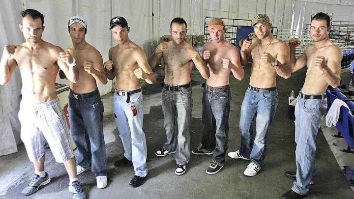 El día que el 'Canelo' peleó junto a sus 6 hermanos