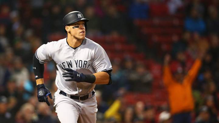 Todos de pie! Aaron Judge llegó a poner orden en la corte