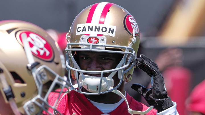 49ers fichan, pagan y despiden en dos días a un jugador